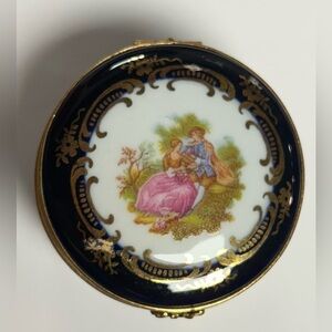 LIMOGES CASTEL France 22K Navy Blue Jewelry Pill Trinket Box Courting Couple
